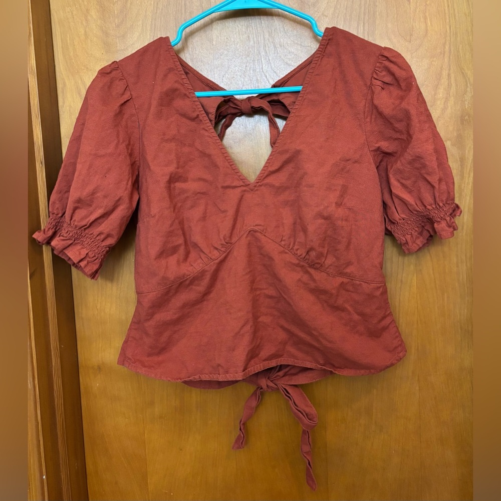 Abercrombie & Fitch Tie-Back Crop Top